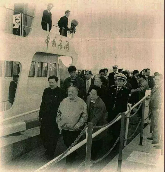 1534906130739696.png blob.png