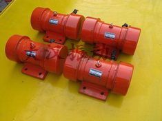 YZS振動電機(jī):激振能力強(qiáng)，拆卸方便。